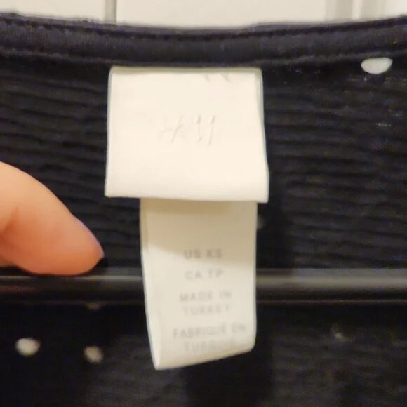 H&M Black Eyelet Puff Sleeve top - XS - Picture 6 of 11